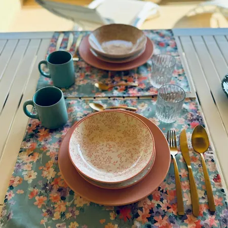 By The Sea Edificio Turmalina Apartment